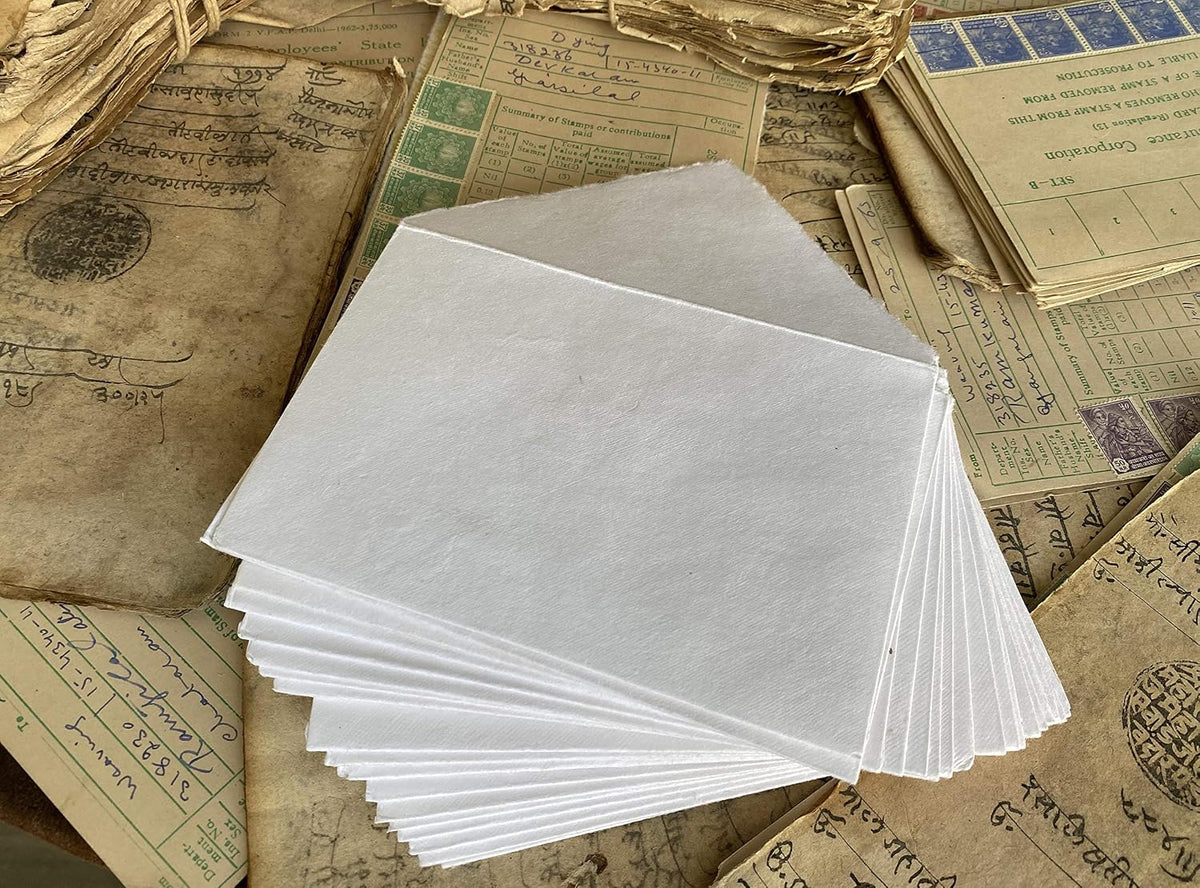 Wanderings Handmade Cream/Ivory Deckle Edge Envelope - Medium Size 5.25" x 7.25" Package of 25 - for Save the Dates, Wedding Invitations, Calligraphy, Letterpress - 150 GSM